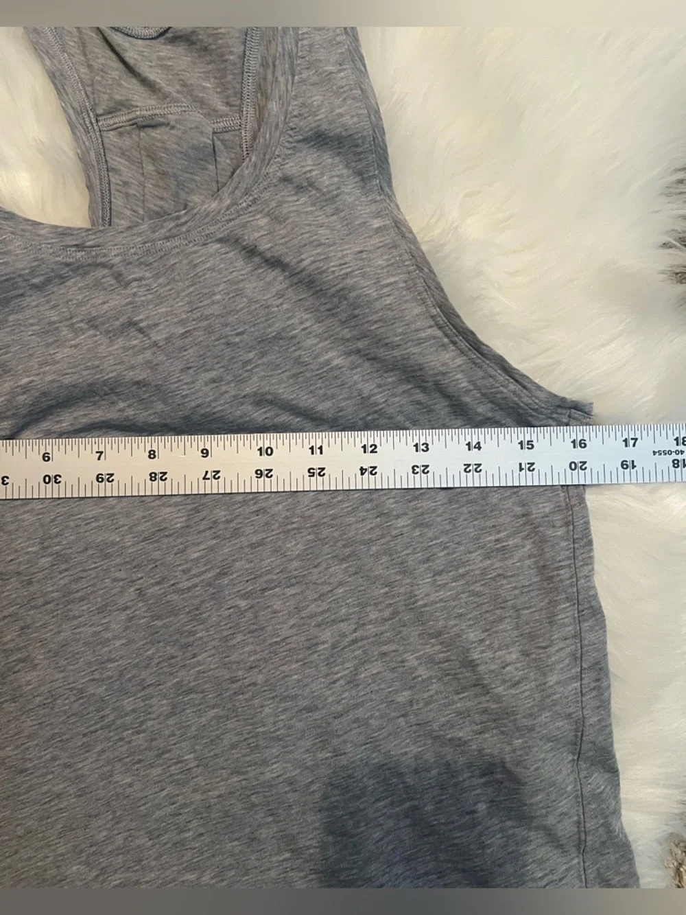 Lululemon womans Grey Racerback Tank Top lightweight - Picture 4 of 5